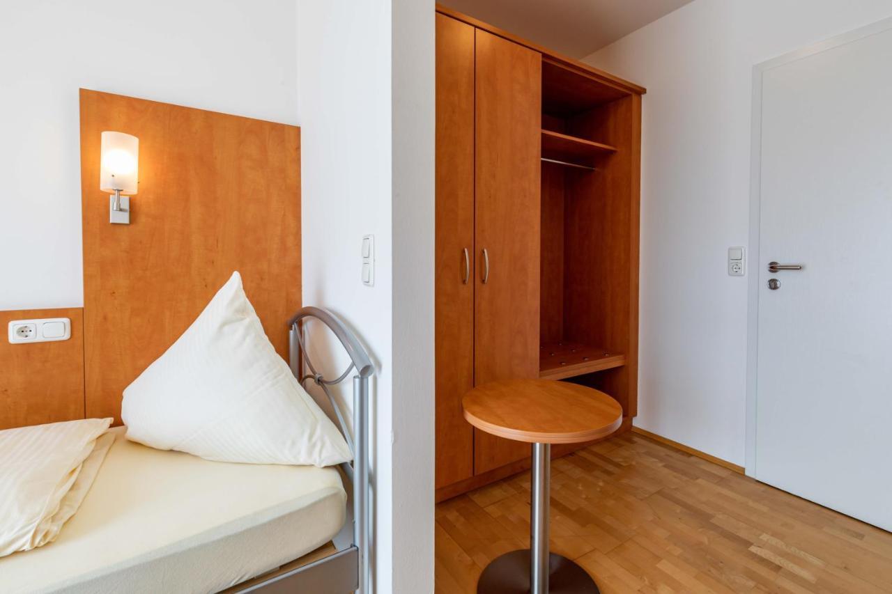 Gasthaus Hotel Ostermeier Attenkirchen エクステリア 写真