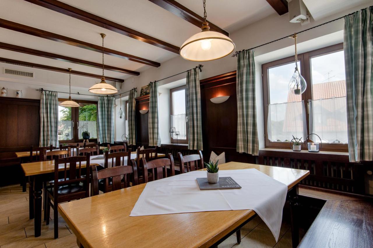 Gasthaus Hotel Ostermeier Attenkirchen エクステリア 写真